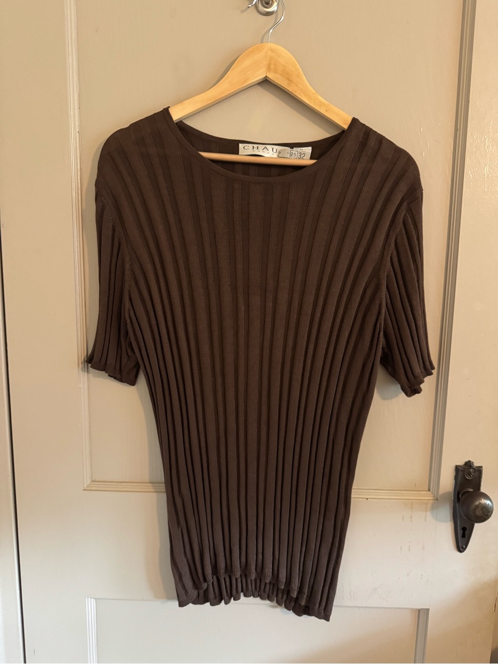 Chaus silk Brown Ribbed Short-Sleeve Knit Top